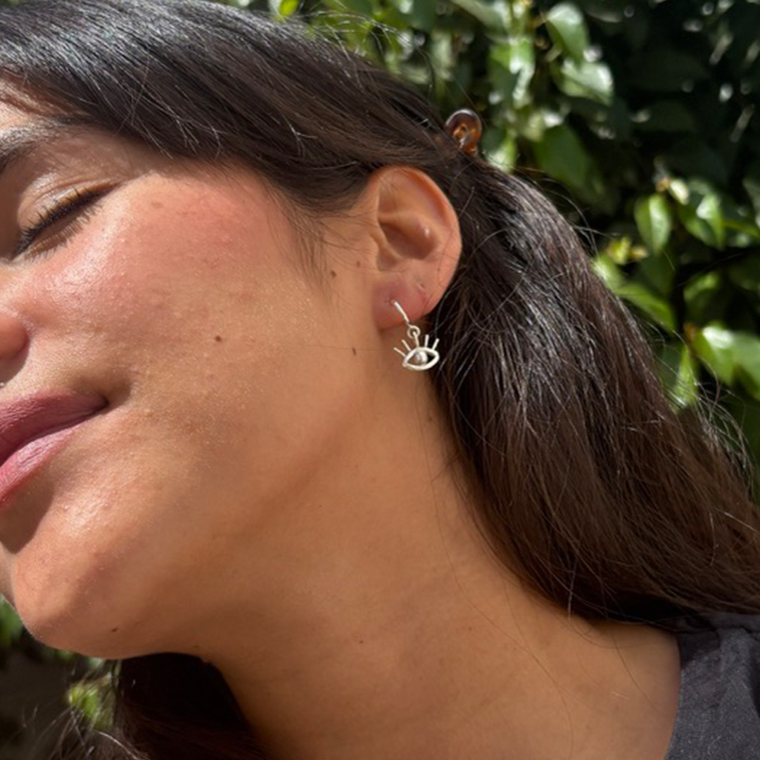 Aretes ojo colgante